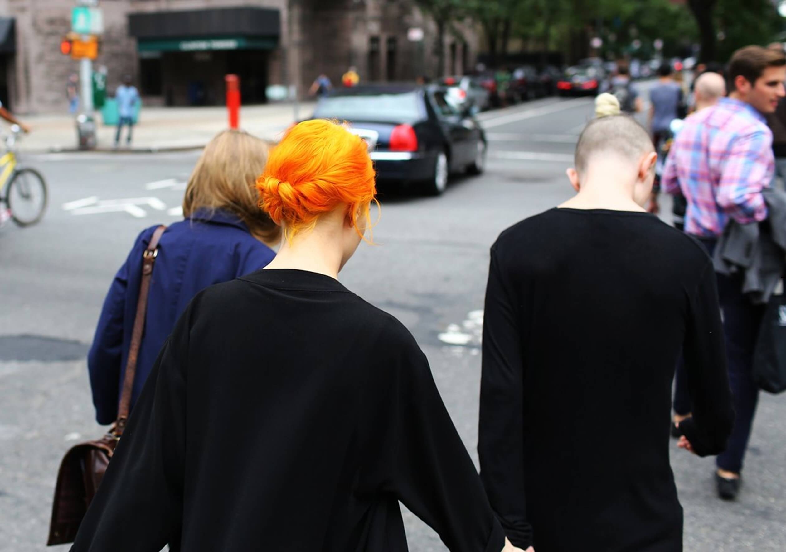 http://www.vogue.com/1144369/rainbow-hair-new-york-fashion-week-spring-2015-street-style/?mbid=social_facebook